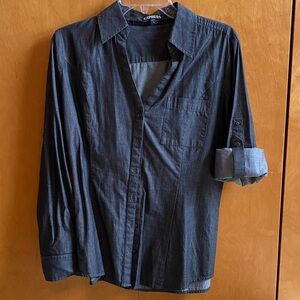 Express Ladies Charcoal Button-Down Shirt w roll tab sleeves